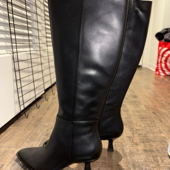 Dolce Vita Black Heeled Boots - Picture 9 of 10